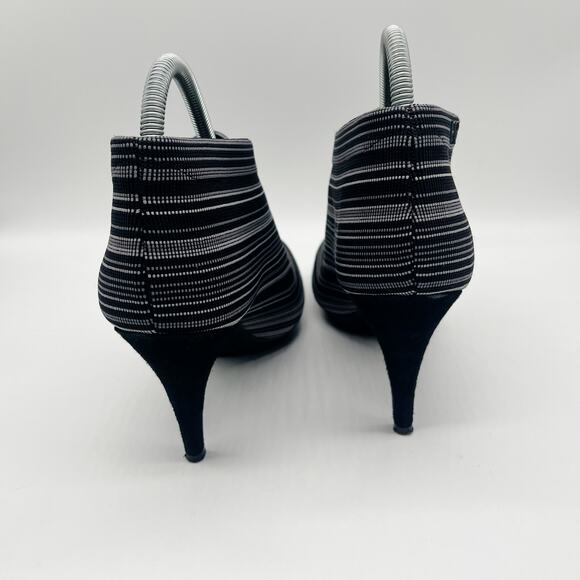 United Nude Women's Fold Hi Booties Black/Gray Size 40 US 9 Stretch - Picture 6 of 7